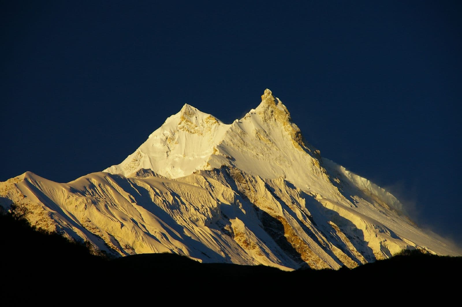 Manaslu Base Camp (from Samagaun)